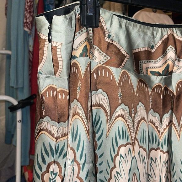 - Coldwater Creek - Picture 4 of 5